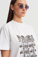 Off-White Stone Embellished Applique Detail T-shirt - Y261011088