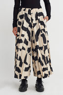 Printed Patterned Pleated Trousers - Y263013022