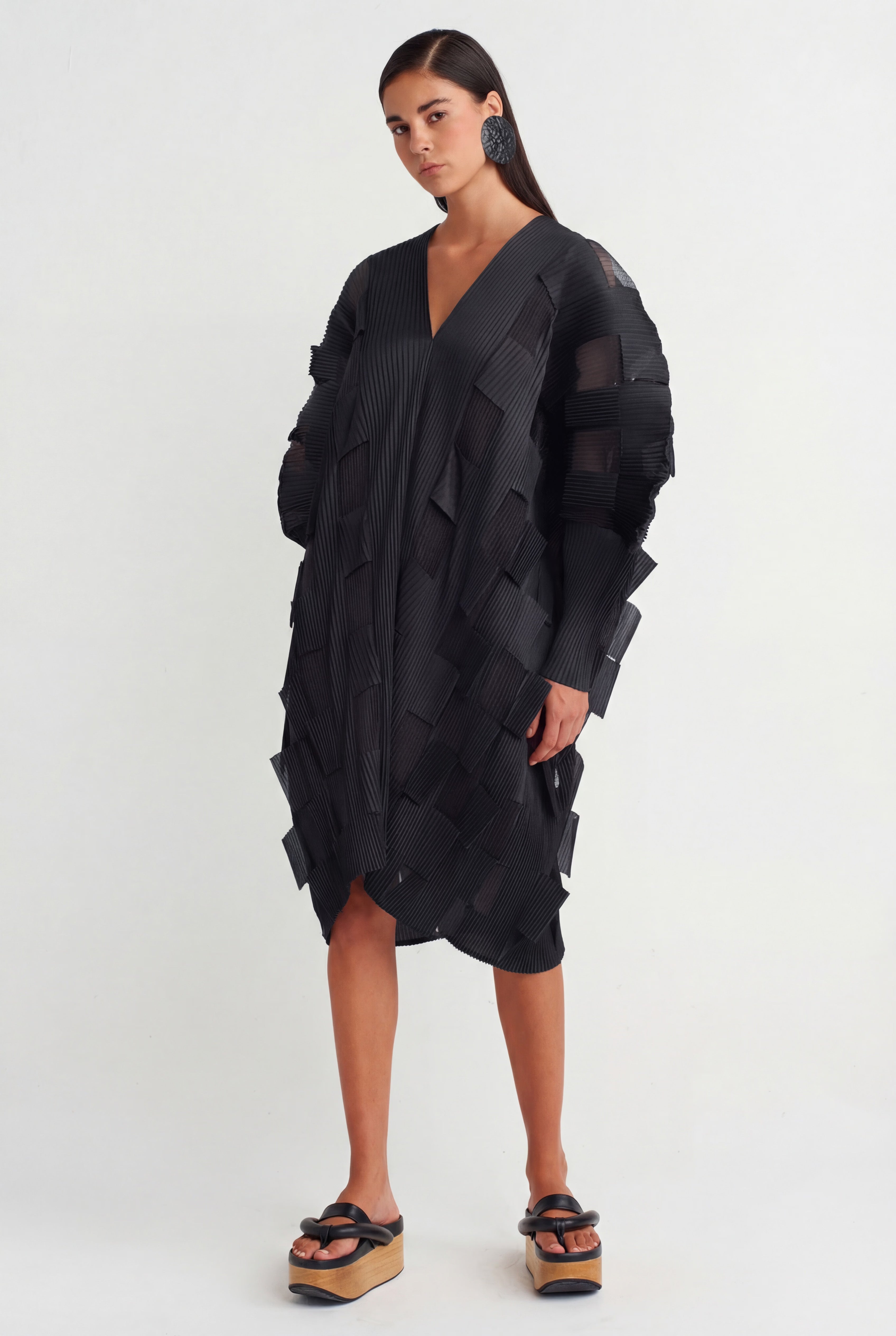 Black Pleated Dress - Y264014010