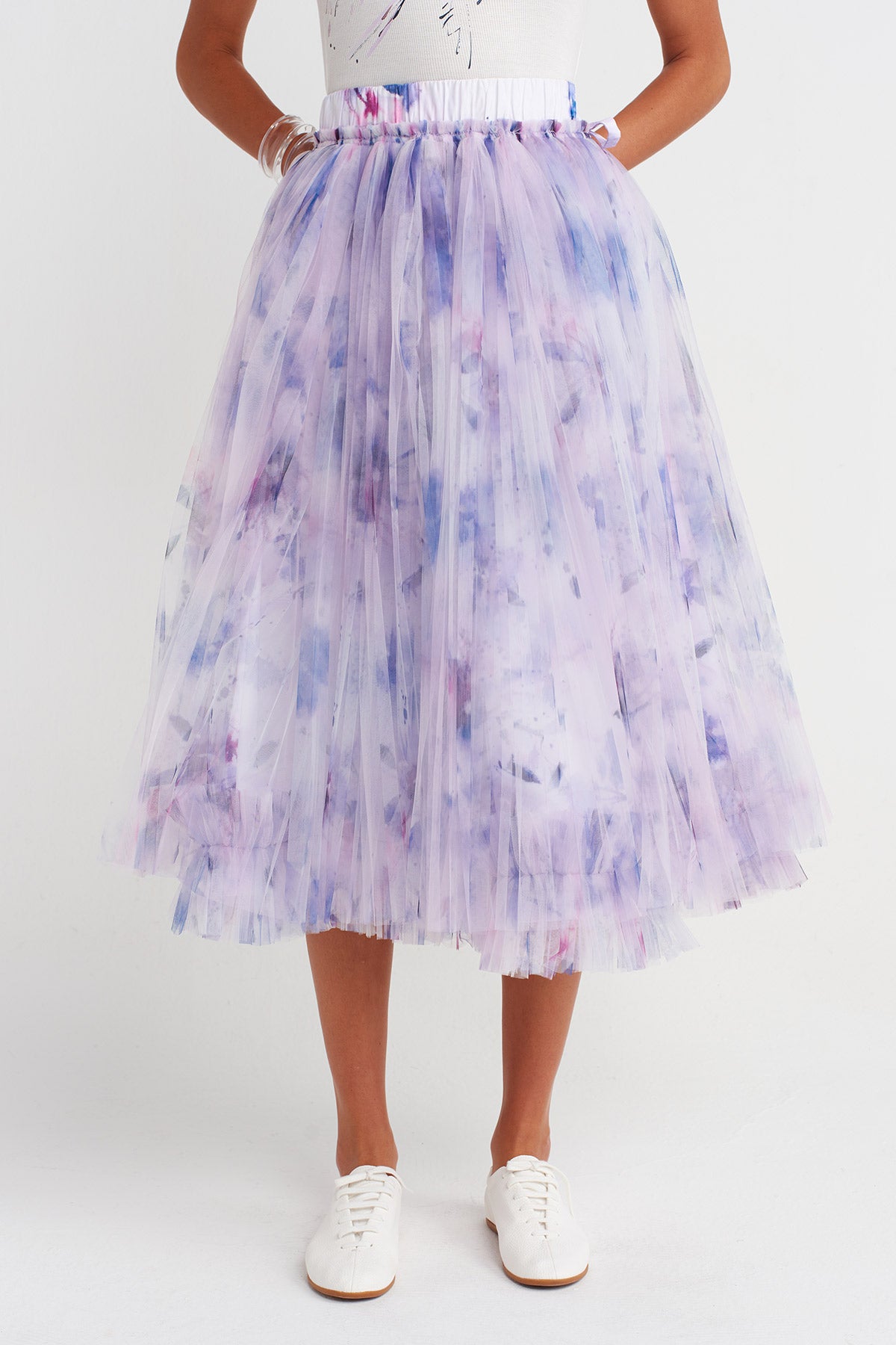 تنورة ميدي من التول بتأثير الألوان المائية - Y262012003