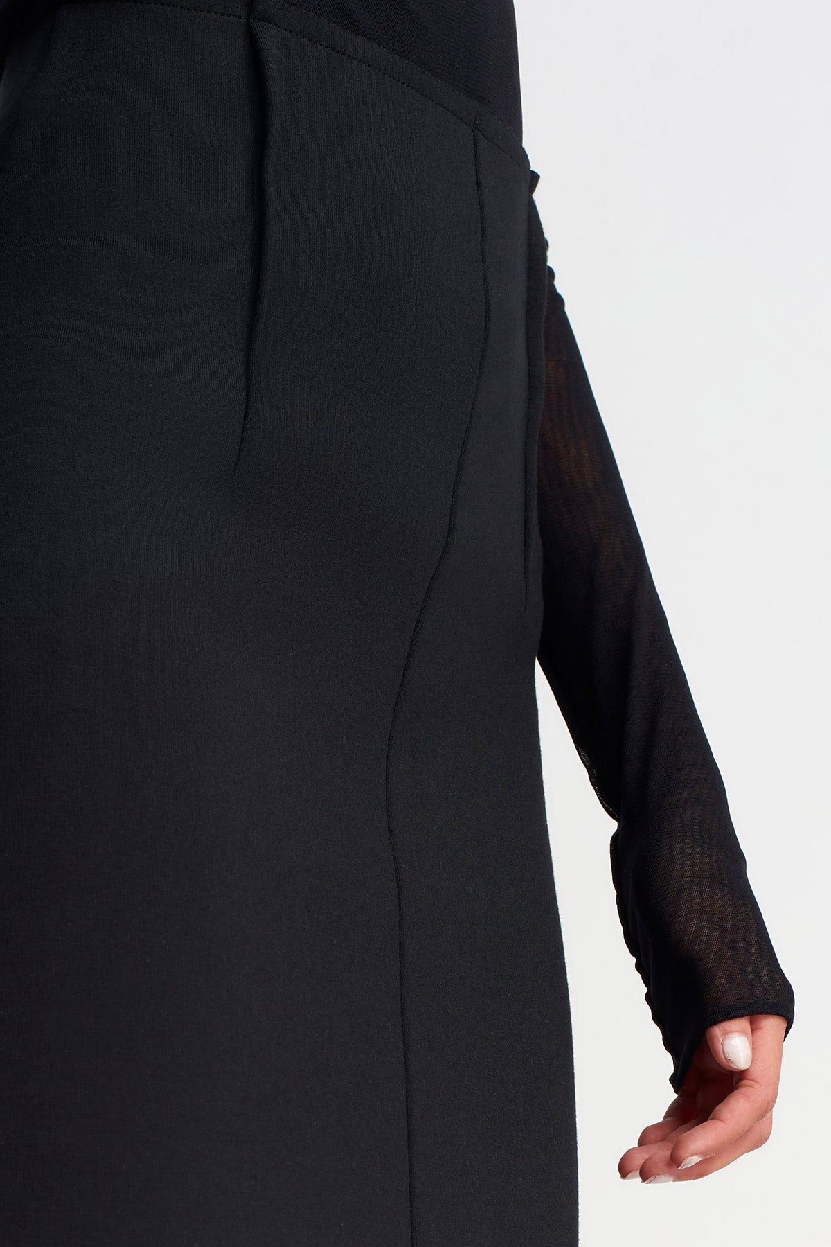 Black/White Scuba Fabric Fishtail Skirt - Y262012007