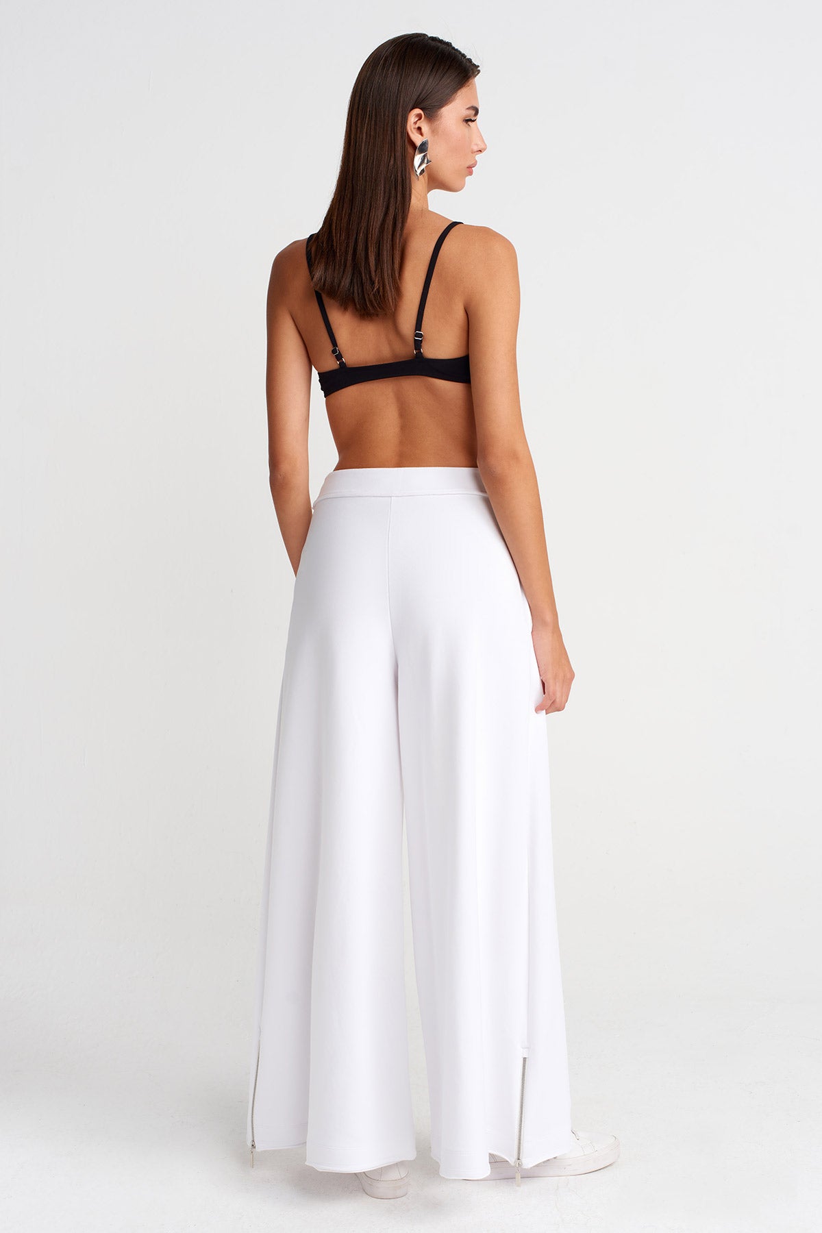 Off-White Wide Leg Straight Form Trousers - Y263013016