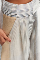 Striped Loose Fit Trousers - Y263013038