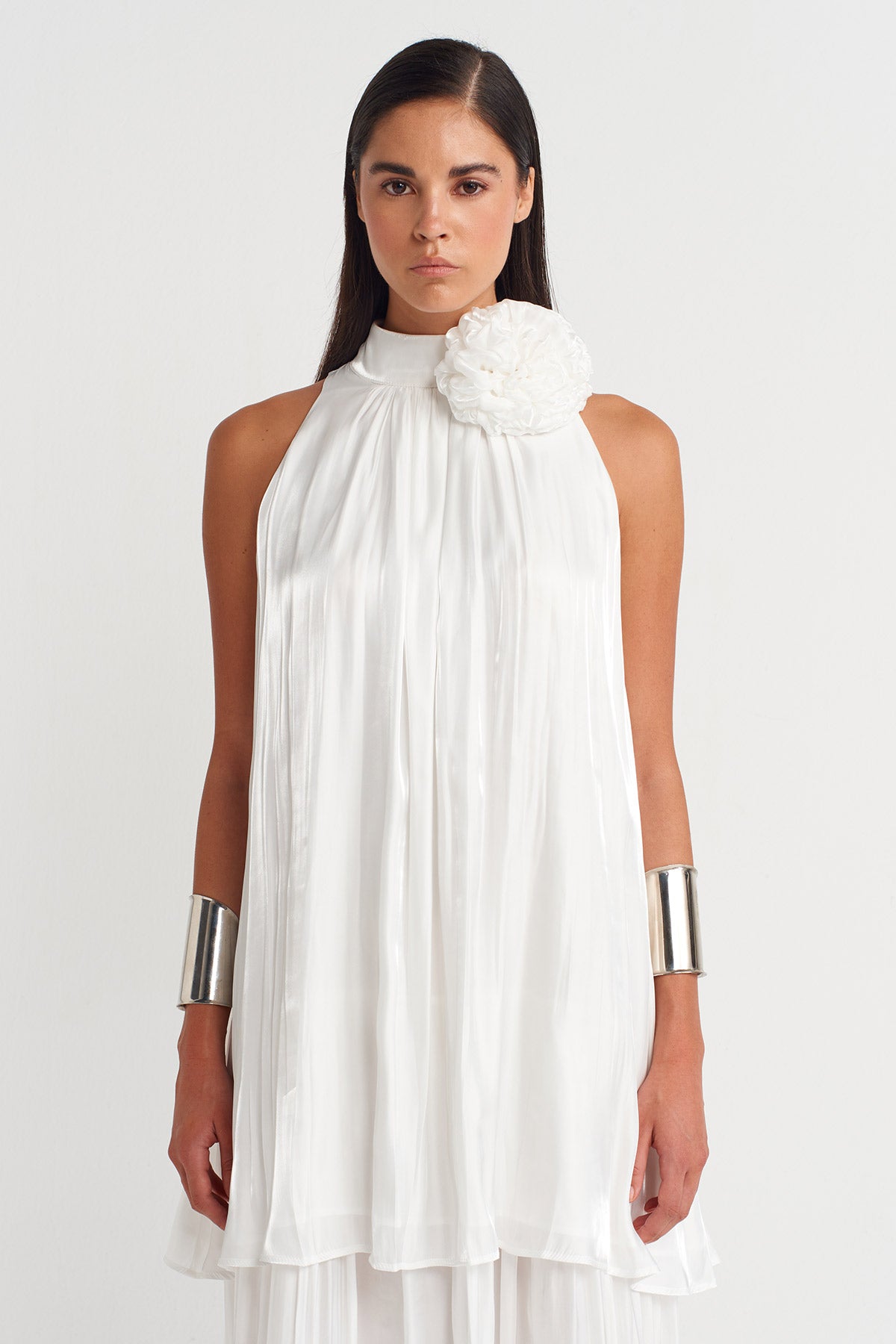 Off-White Satin Dress with Floral Collar Detail - Y264014019