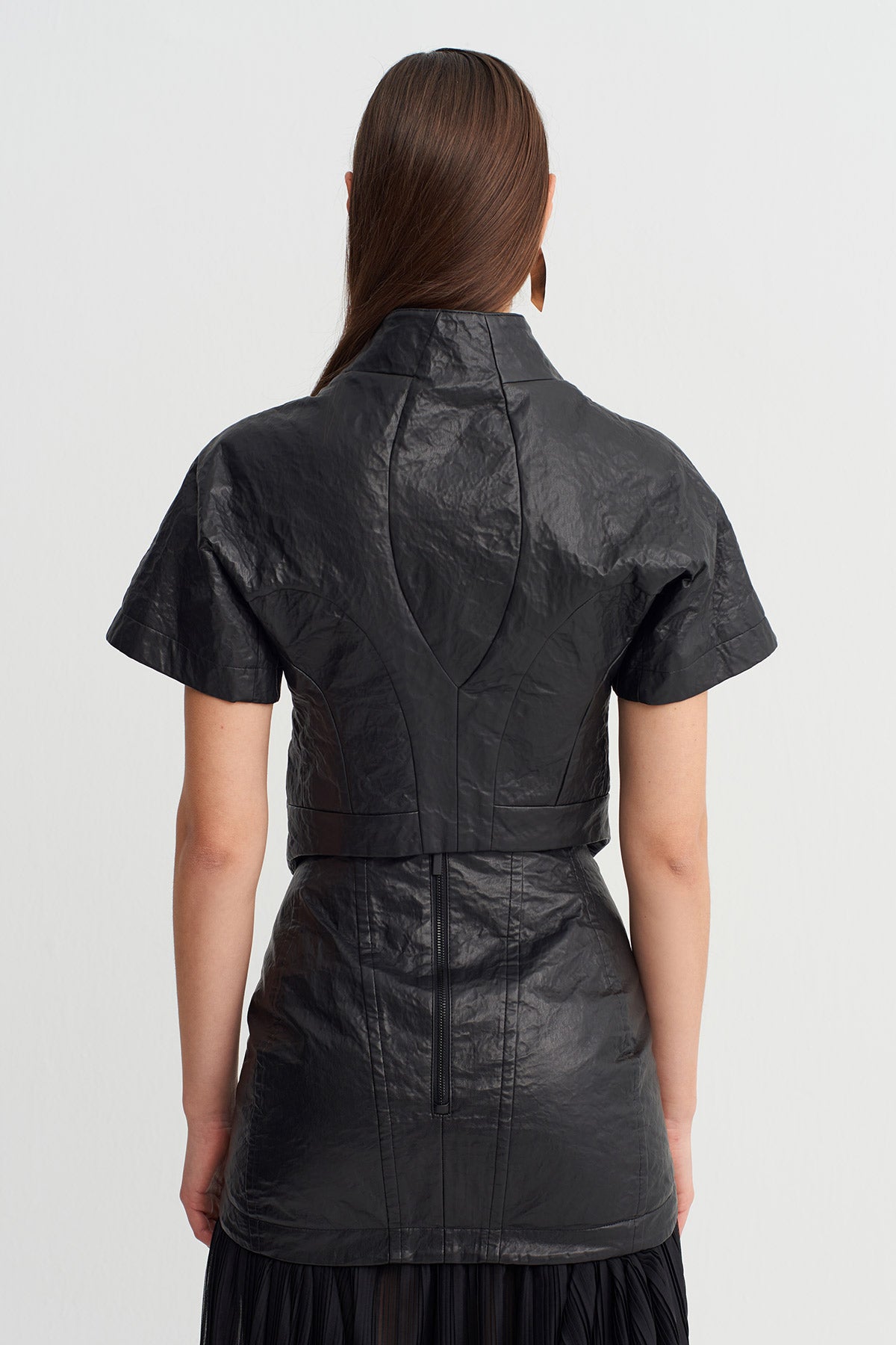 Siyah Kısa Deri Fermuarlı Ceket-Y265015041