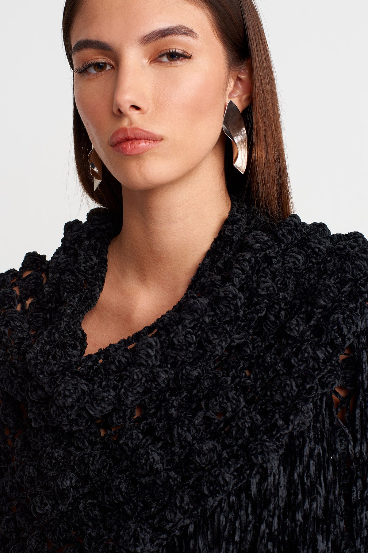 Siyah Dokulu Örgü Şal-Y266016005