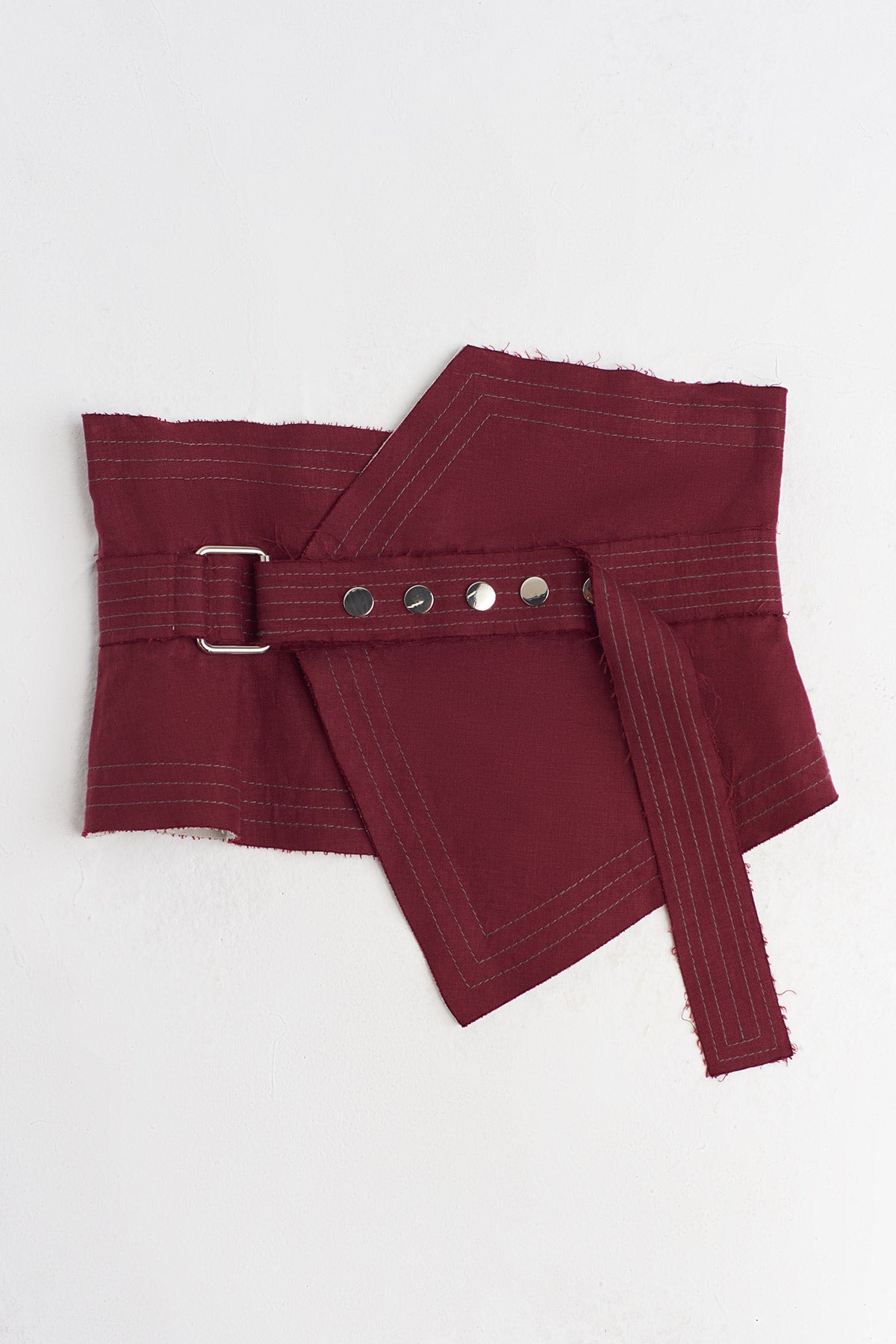 حزام مشدّ بلون البرقوق بتفاصيل خياطة غير متماثلة - Y268018002